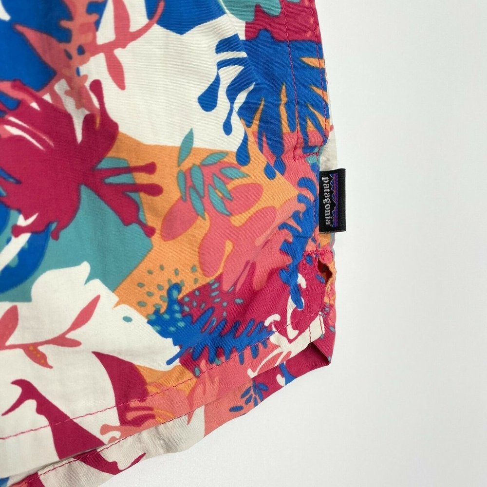 Patagonia Barely Baggies Shorts Womens Size XS Pull On Multicolored Floral Print - Picture 2 of 9